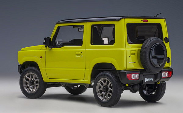 autoart-87501-8-Suzuki-Jimny-JB64-kinetic-yellow-black-roof-Kleiner-Offroader-Modellauto