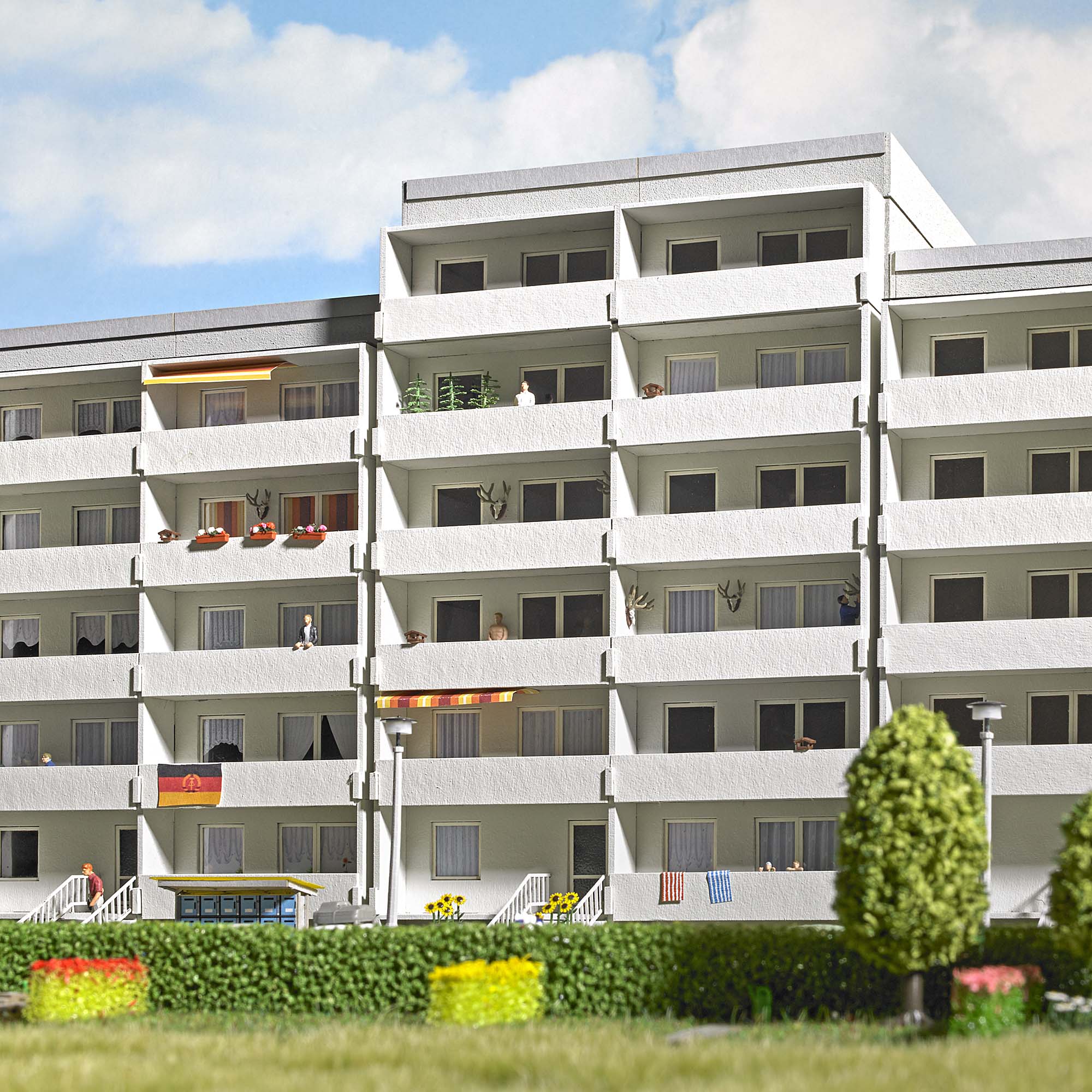 busch-1927-1-Aufstockung-Plattenbau-WBS-70-DDR-Architektur-Modell