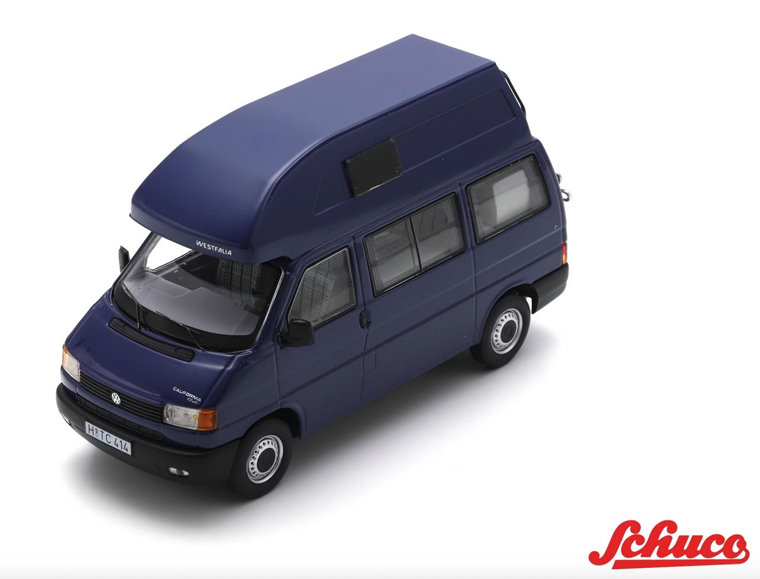 Schuco-450723800-1-Volkswagen-VW-T4a-California-Westfalia-Hochdach-Campingbus-Modellauto-vorne