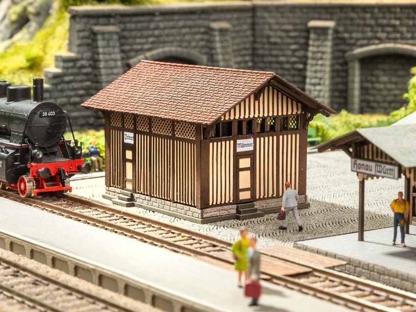 noch-66103-1-Toilettengebäude-Honau noch-66103-1-Toilettengebäude-Honau