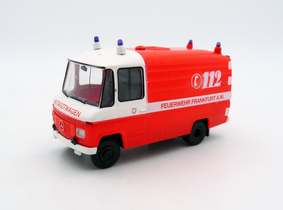 brekina-36934-Mercedes-Benz-L-508-RTW-Feuerwehr-Frankfurt-am-Main brekina-36934-Mercedes-Benz-L-508-RTW-Feuerwehr-Frankfurt-am-Main