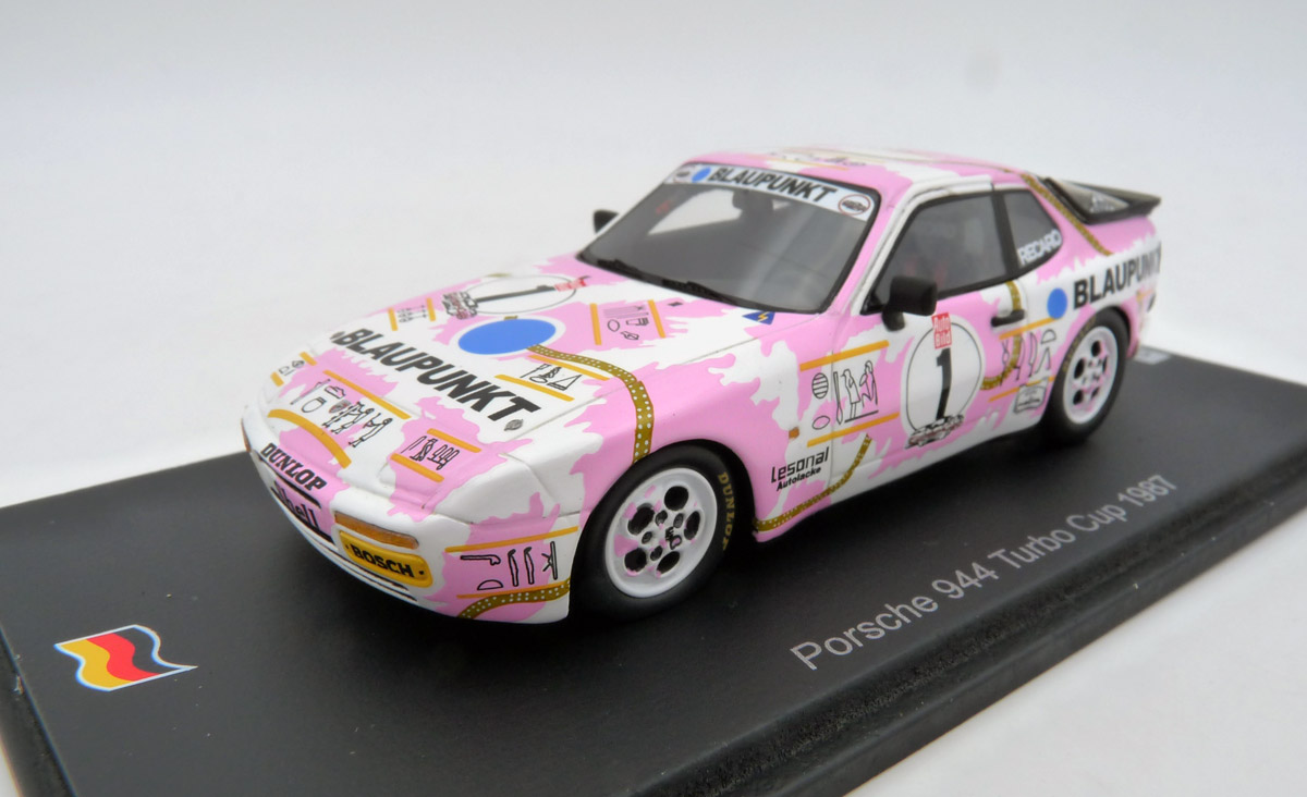 spark-SG939-1-Porsche-944-Turbo-Cup-1987-1-Blaupunkt-pink-weiß spark-SG939-1-Porsche-944-Turbo-Cup-1987-1-Blaupunkt-pink-weiß