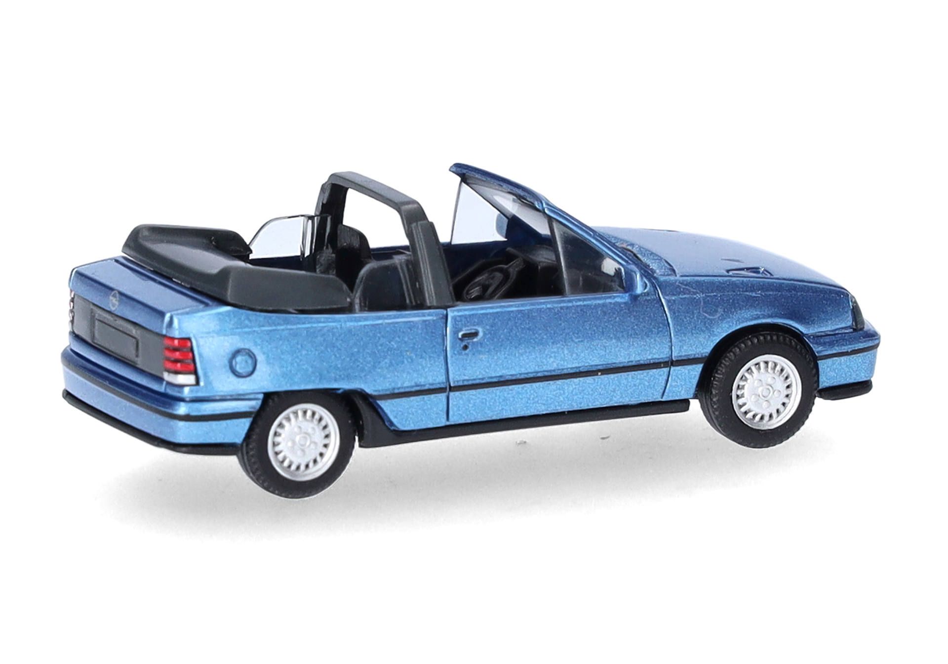 herpa-430920-2-Opel-Kadett-GSi-Cabriolet-laserblaumetallic
