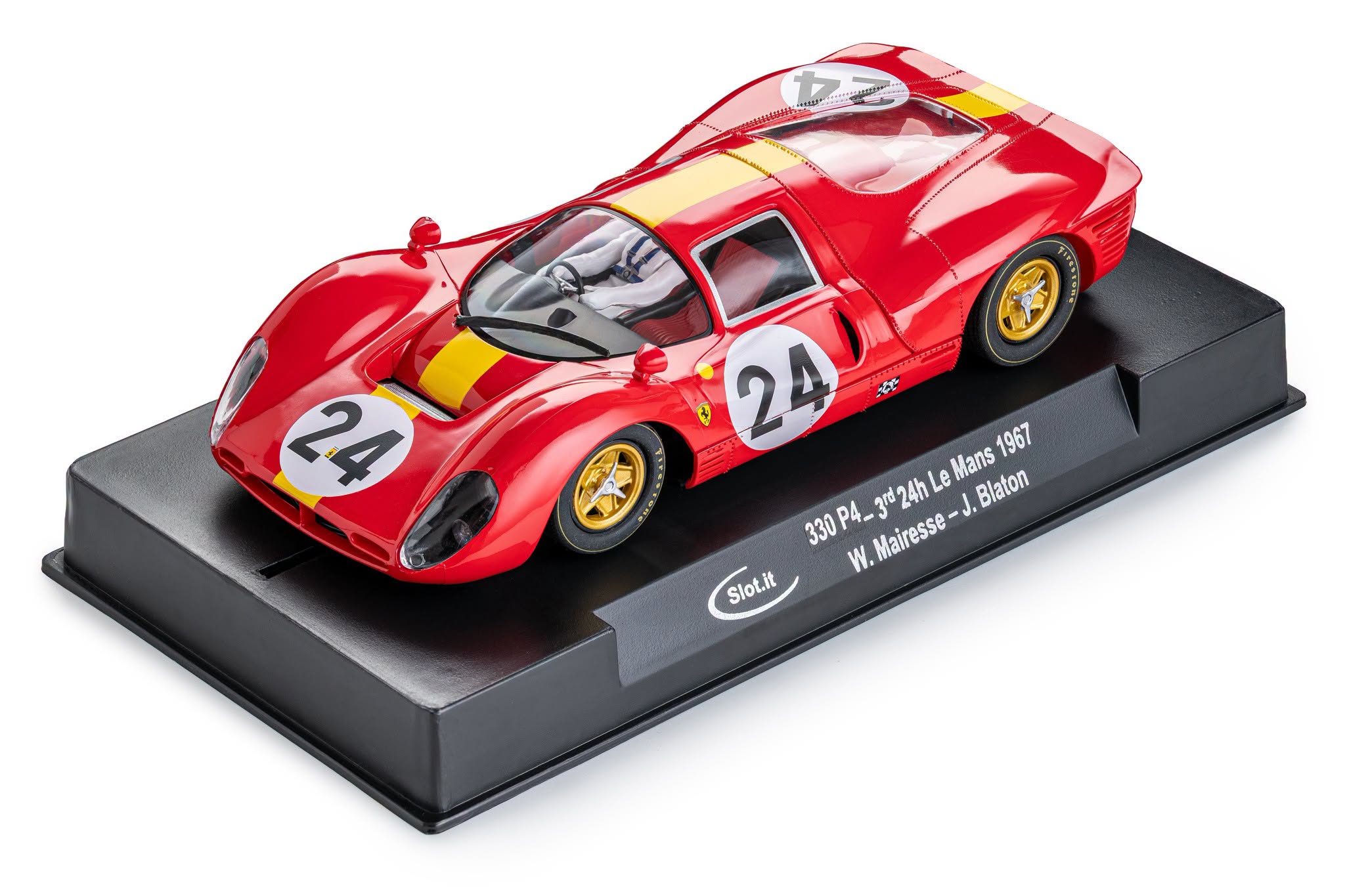 Slot-it-CA66a-1-F-330-P4-3rd-place-24h-Le-Mans-1967-Willy-Mairesse-Jean-Blaton-Equipe-Nationale-Belge-auf-Sockel