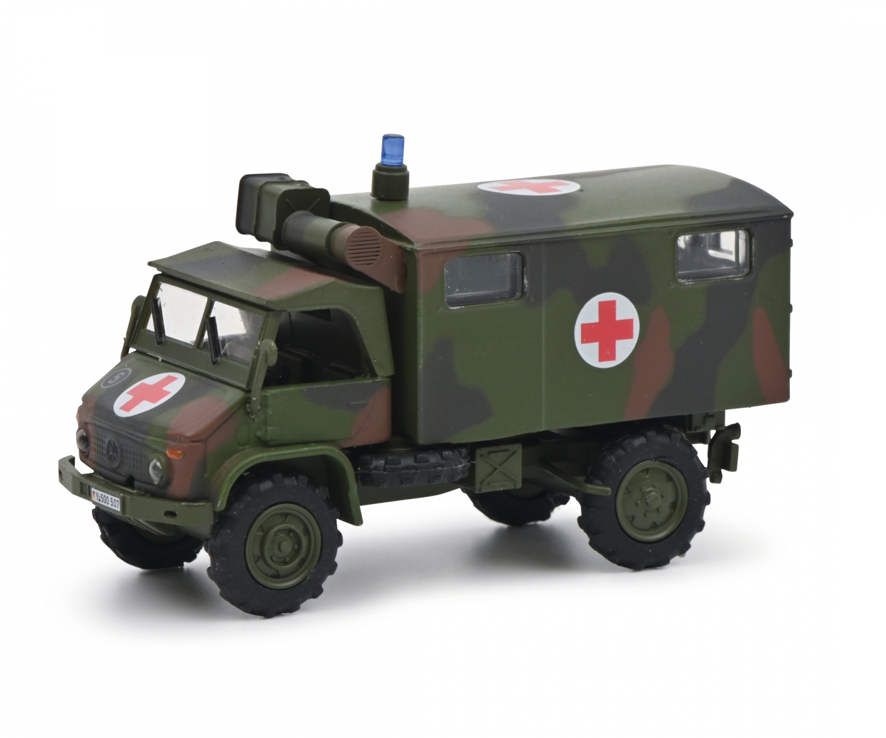 schuco-452667000-1-Unimog-S404-Bundeswehr-Sanka-Koffer