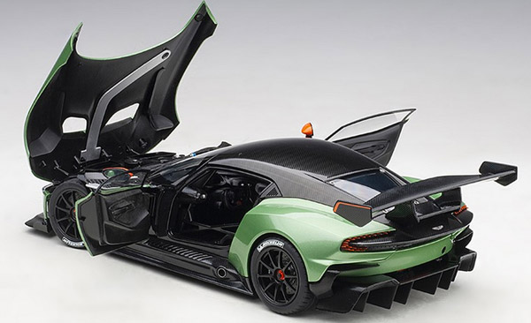 autoart-70263-3-Aston-Martin-Vulcan-apple-tree-green-metallic