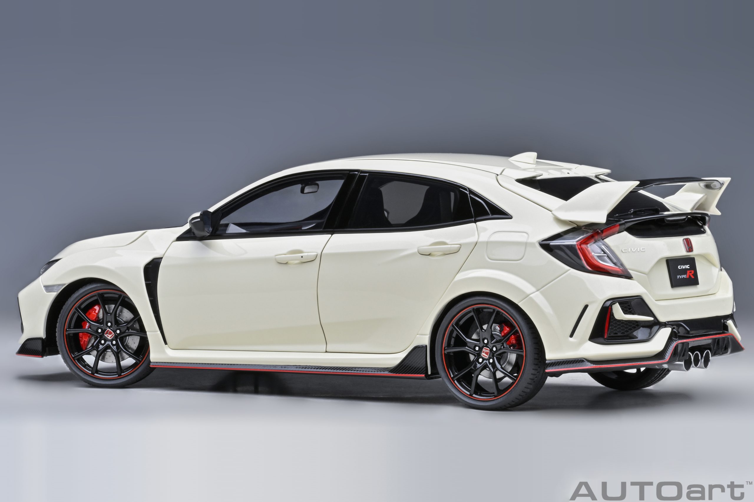 autoart-73220-9-Honda-Civic-Type-R-FK8-2021-championship-white-Heckspoiler