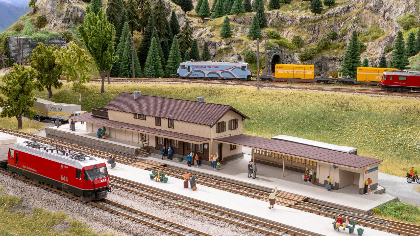 noch-66005-1-Bahnhof-Bergün-Bahmuseum-Albula-Schweiz noch-66005-1-Bahnhof-Bergün-Bahmuseum-Albula-Schweiz