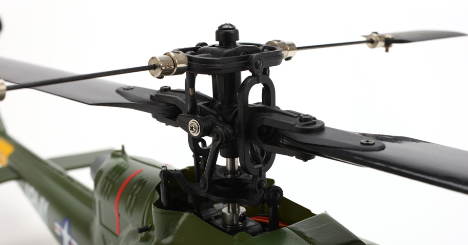 Blade / Horizon Hobby SR UH-1 Huey Gunship 6-Kanal RTF (mit 2,4 GHz RC-Anlage) #BLH1700EU2