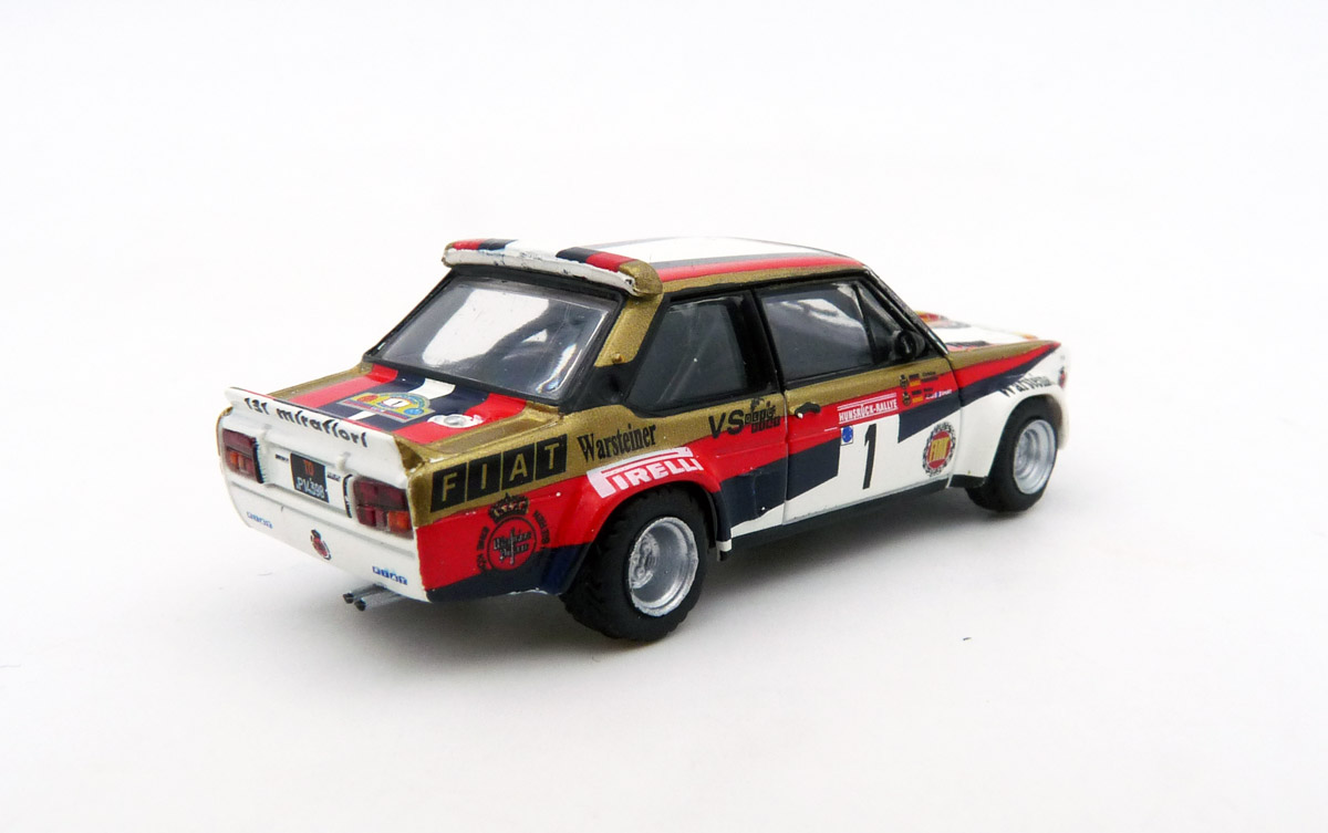 brekina-22663-2-Fiat-131-Abarth-Warsteiner-Röhrl-Geistdörfer