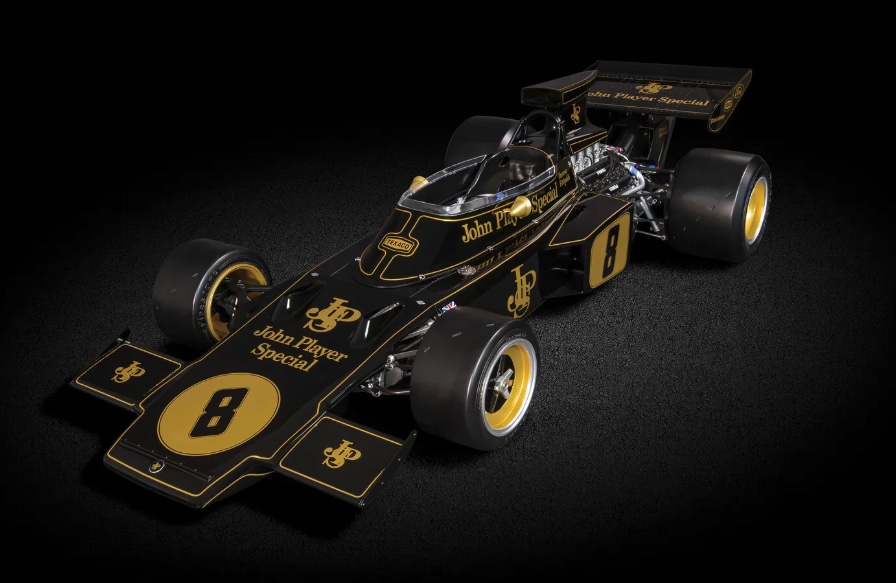 pocher-HK114-1-Lotus-72D-Emerson-Fittipaldi-1972-British-GP-1-zu-8-Großmodell