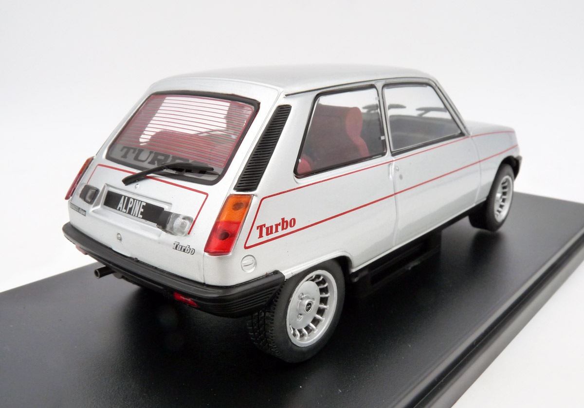 whitebox-WB124152-2-Renault-5-Alpine-Turbo-silber whitebox-WB124152-2-Renault-5-Alpine-Turbo-silber