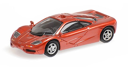 minichamps-870133820-McLaren-F1-Roadcar-Shorttail-rot-metallic-Rowan-Atkinson