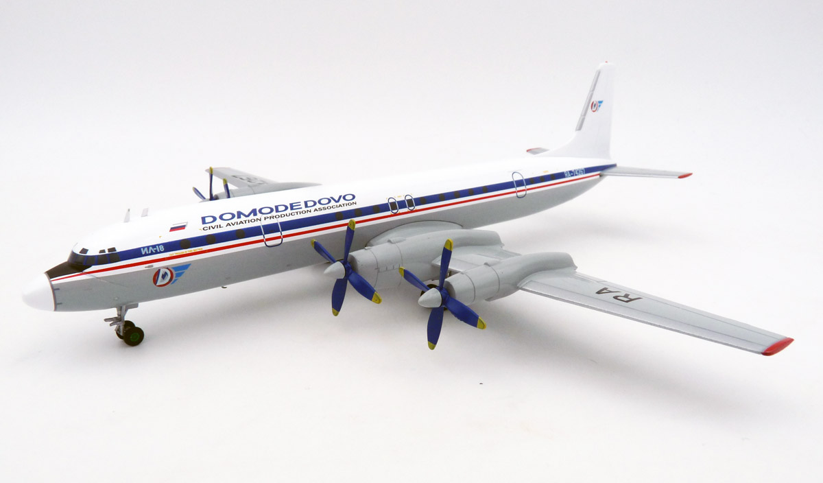 herpa-571937-1-Domodedovo-Airlines-Ilyushin-IL-18-Registration-RA-74267