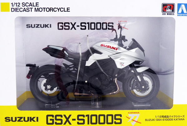 aoshima-106174-Suzuki-GSX-S1000S-Katana-silber-metallic
