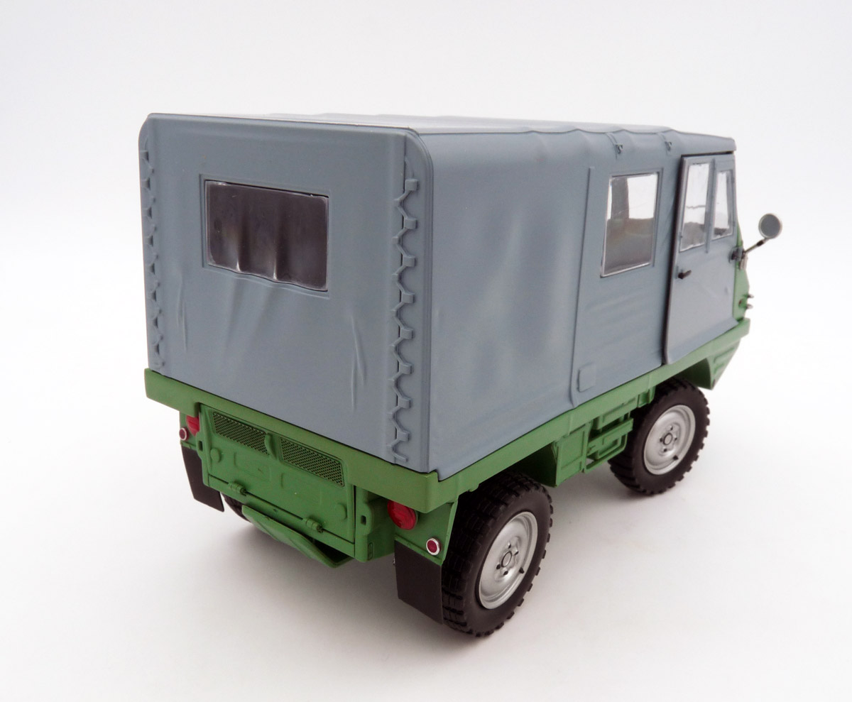 schuco-450044000-2-Steyr-Puch-Haflinger-grün-grau