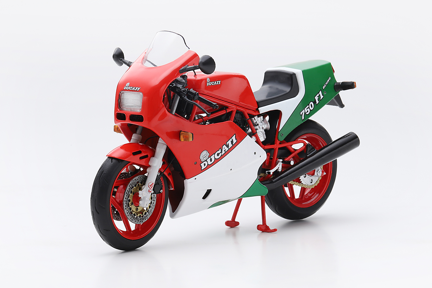 true-scale-miniatures-TSMMMC0014-1-Ducati-750-F1-1985-tricolore-Superbike-Desmo