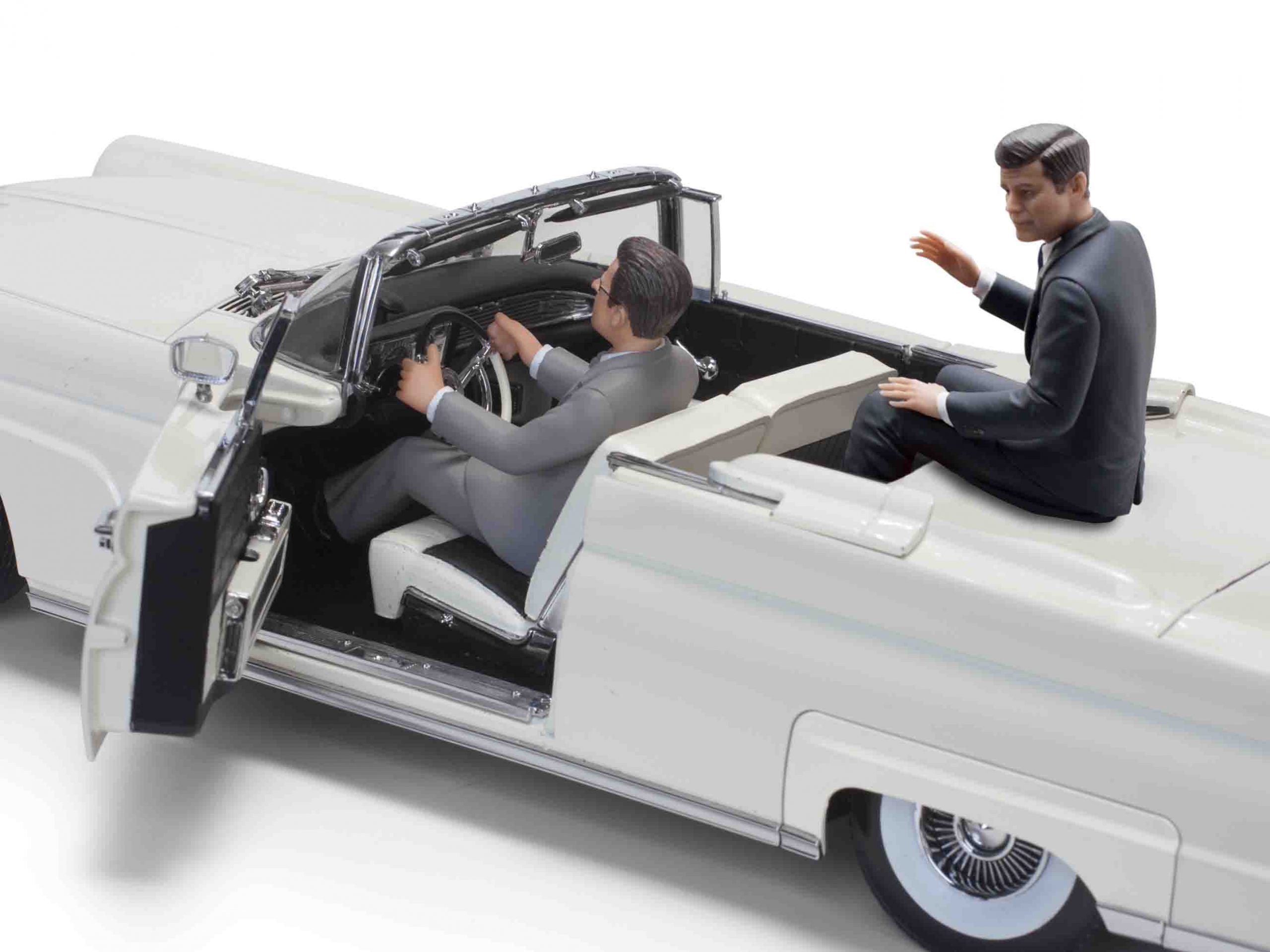 sunstar-4707-3-1958-Lincoln-Continental-Mk-III-open-convertible-John-F-Kennedy-in-Oregon-1960