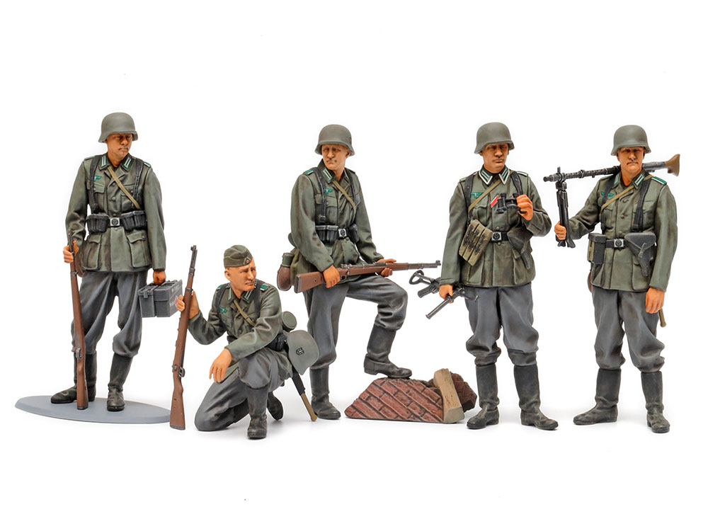 tamiya-35371-1-Wehrmachtssoldaten-Grenadiere-Infanterie-Weltkriegsmitte