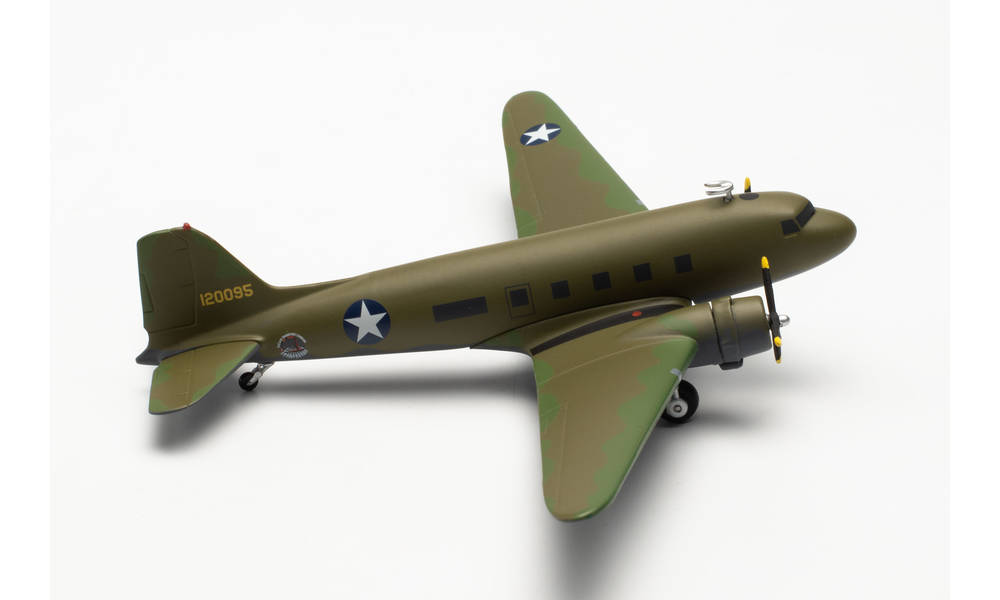 herpa-572606-USAAF-Vintage-Wings-Douglas-C-53-Skytrooper-Beach-City-Baby-Registration-41-20095