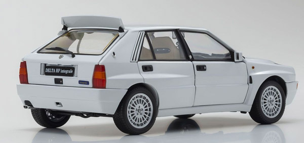 kyosho-08343W-2-Lancia-Delta-HF-Integrale-Evoluzione-II-weiß