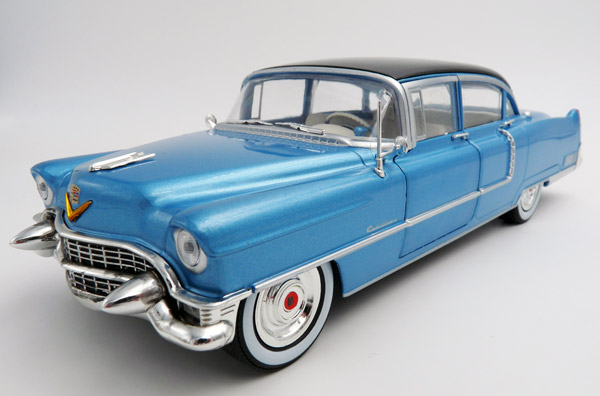 greenlight-84093-1-Elvis-Cadillac-Fleetwood-Series-60-1955-The-King