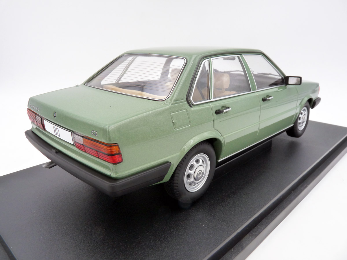 Model-car-group-MCG18525-2-Audi-80-B2-Typ-81-resedagrün-metallic-80s-Kult