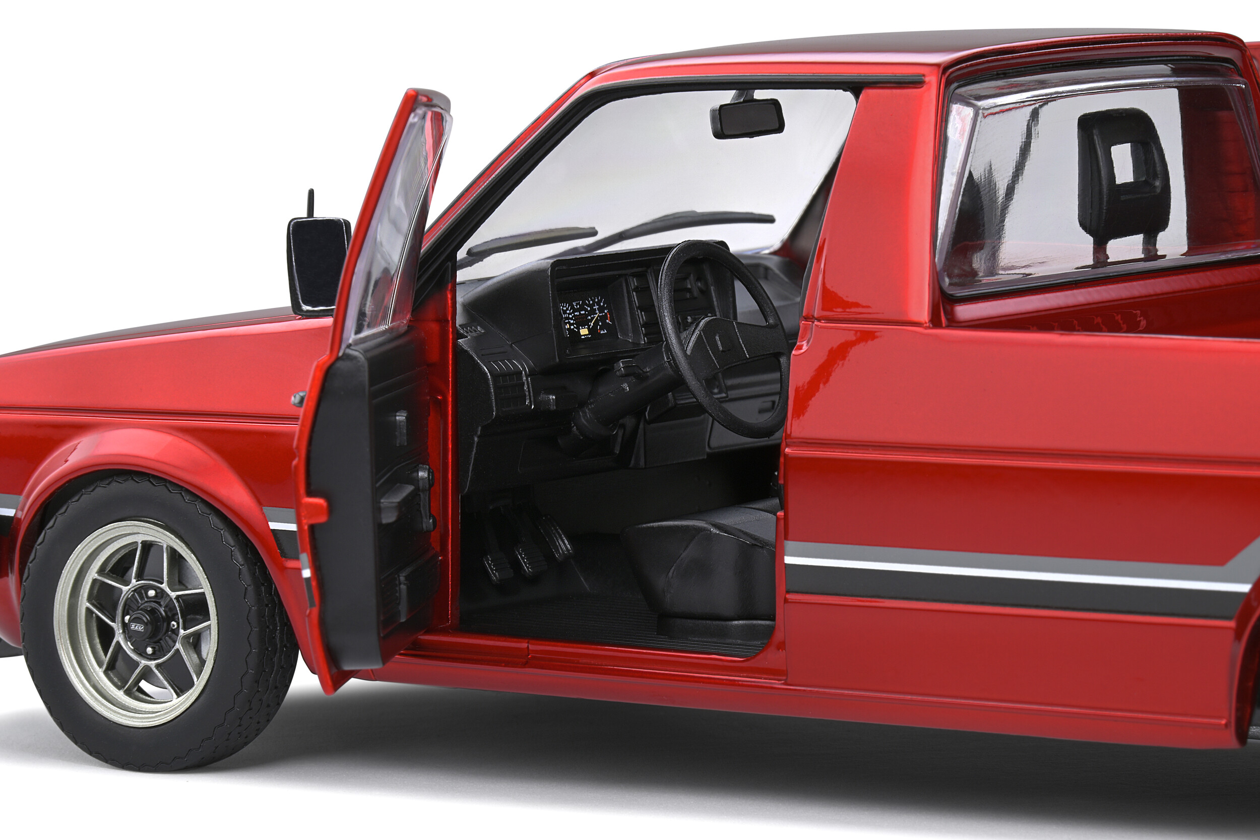 solido-S1803508-3-VW-Caddy-ATS-Felgen-custom-red-1982-Tuning