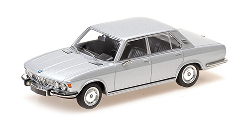 mini-410029201-BMW-2500-Limousine-E3-1968-polaris-silber-metallic