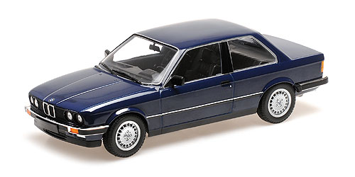 minichamps-155026009-1-BMW-E30-saturnblau-1982-vorne