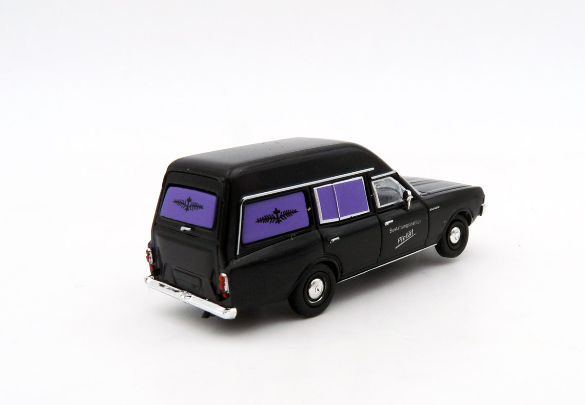 brekina-20676-2-Opel-Rekord-C-Caravan-Miesen-Bestatteraufbau-Leichenwagen-Bestattungswagen-Institut-Pietät-hinten