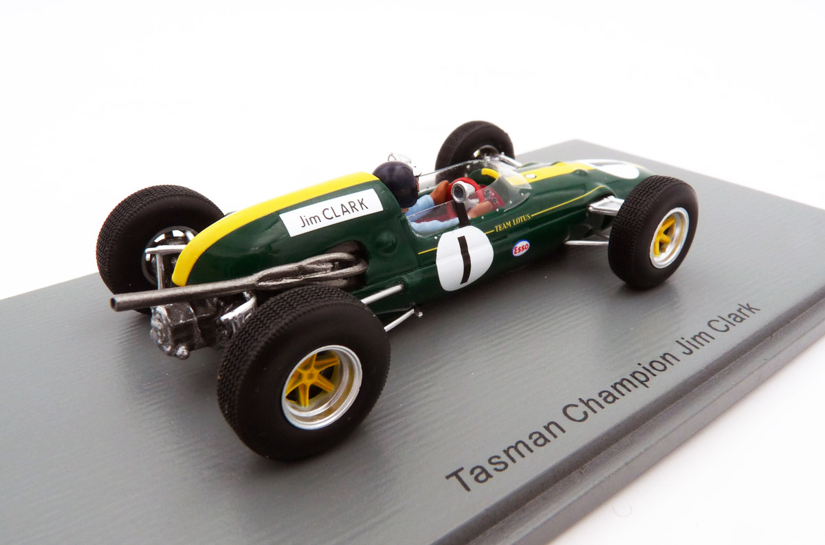 spark-S7304-2-Lotus-32B-Winner-Levin-GP-1965-Tasman-Champion-Jim-Clark-mit-Fahrerfigur spark-S7304-2-Lotus-32B-Winner-Levin-GP-1965-Tasman-Champion-Jim-Clark-mit-Fahrerfigur