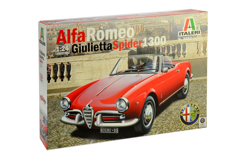 italeri-3653-Alfa-Romeo-Giulietta-Spider-1300-dolce-vita-cuore-sportivo