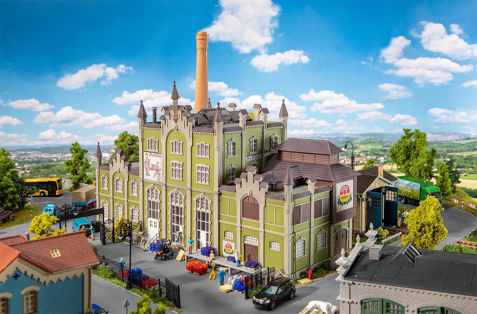 faller-190081-1-Brauerei-Peschl-Bürgerliches-Brauhaus-Getränkemanufaktur