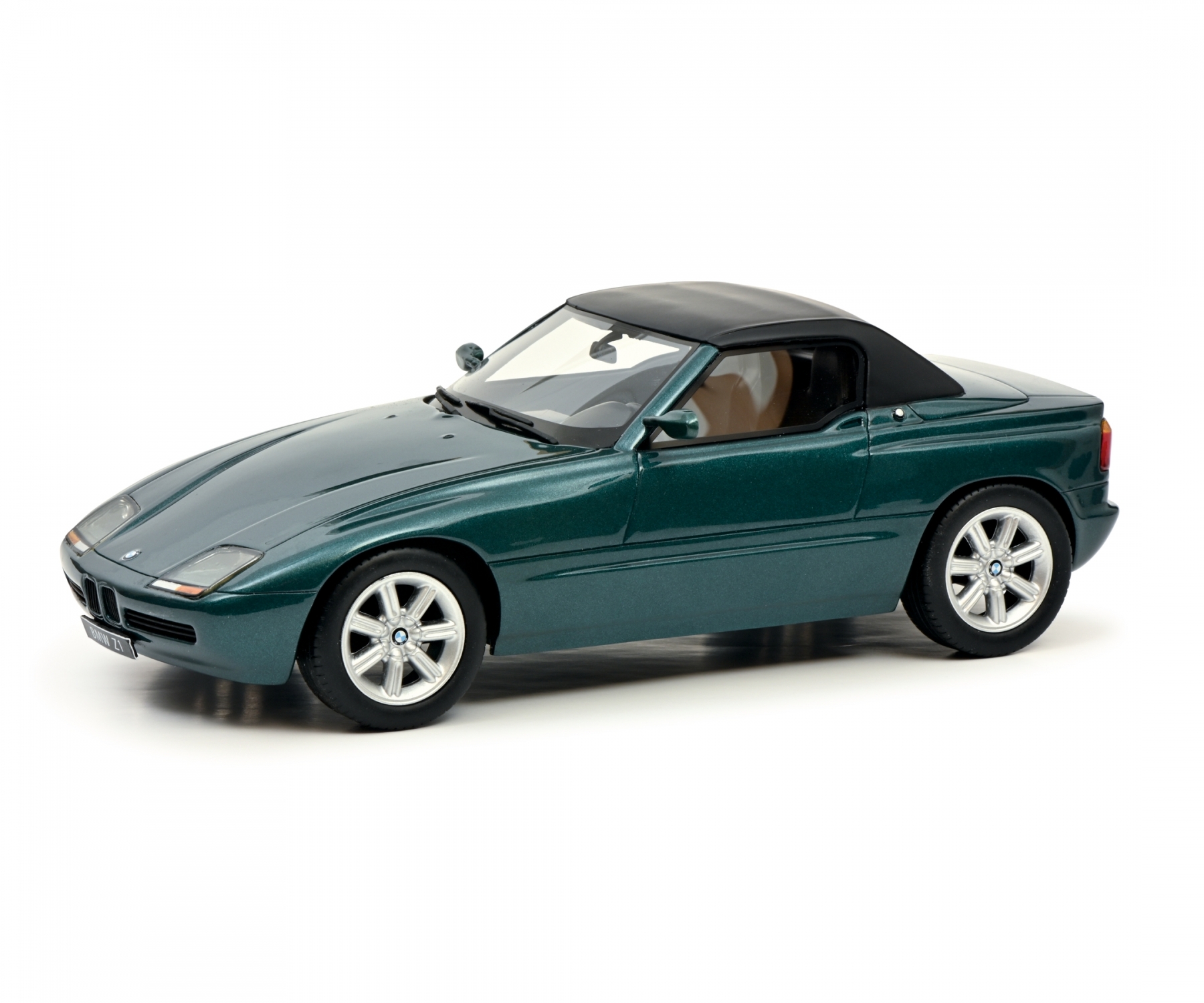 schuco-450026500-1-BMW-Z1-Roadster-urgrün-gelb-Klassiker-aus-München