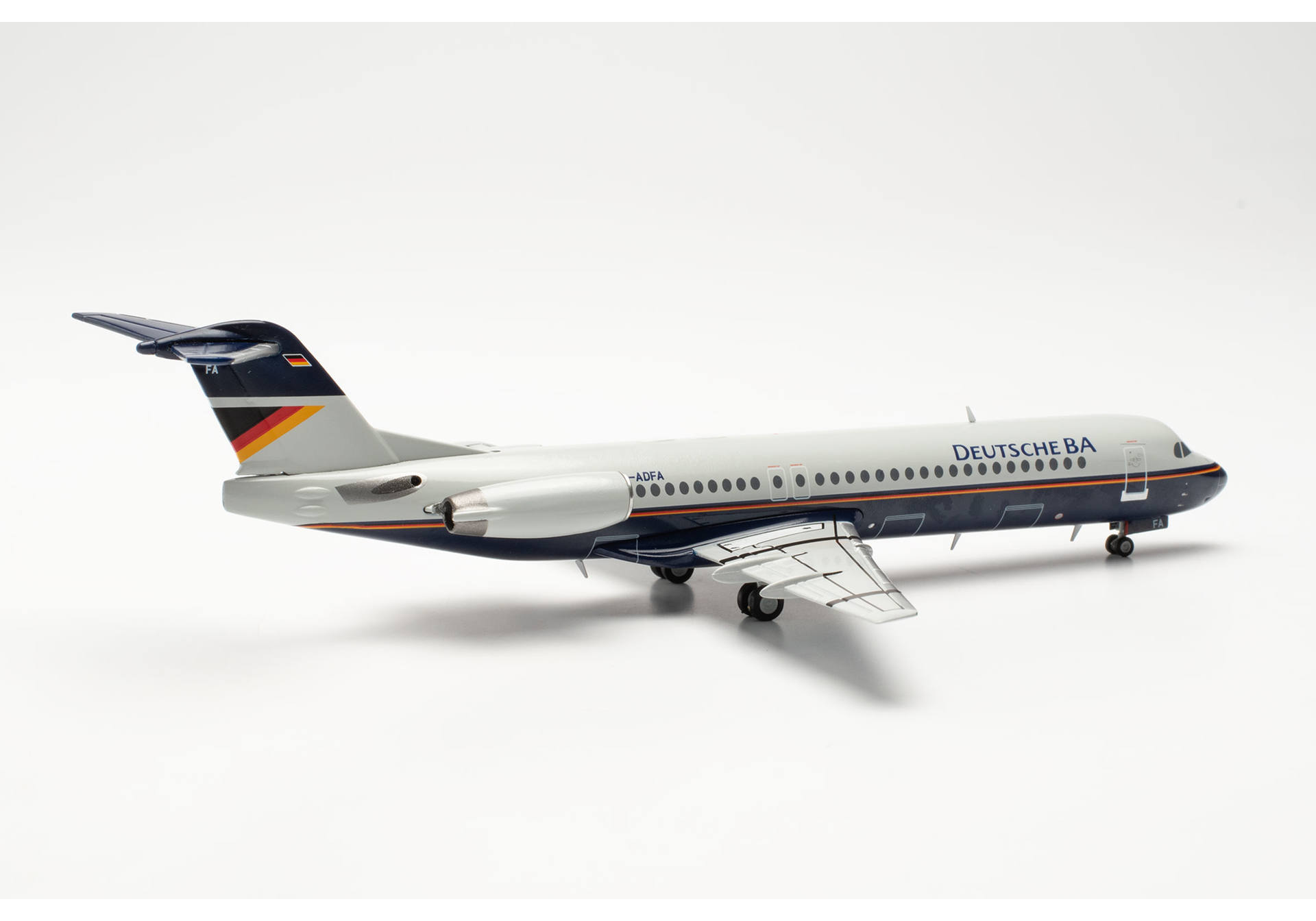 herpa-572279-2-Deutsche-BA-Fokker-100-Registration-D-ADFA herpa-572279-2-Deutsche-BA-Fokker-100-Registration-D-ADFA