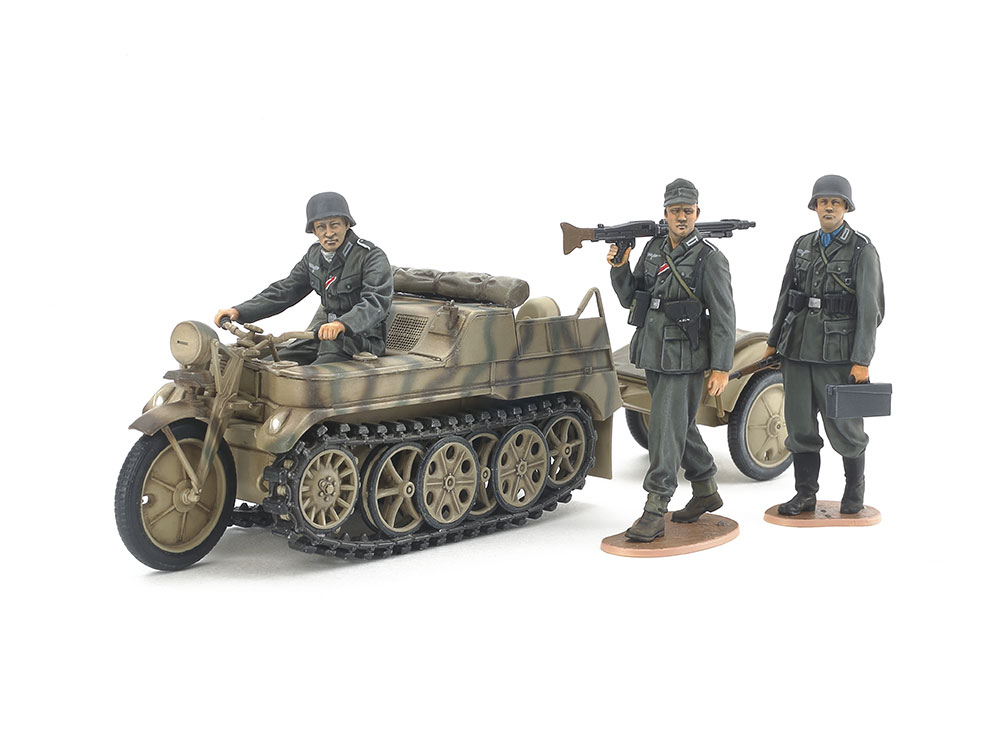 tamiya-35377-1-Deutsche-Sd-Kfz-2-NSU-Kettenkraftrad-mit-drei-Figuren