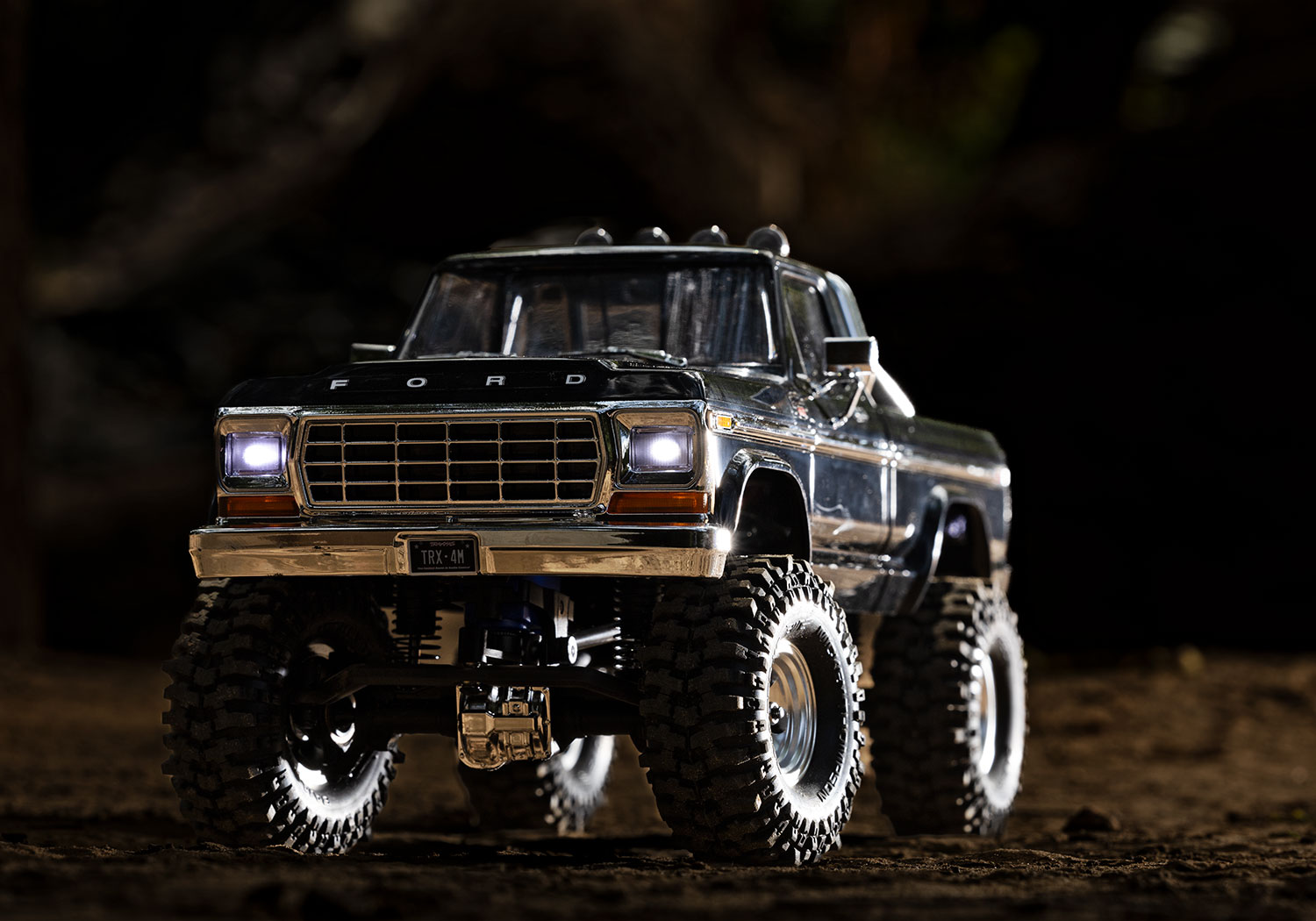 traxxas-97044-1-BLK-8-Ford-F150-Ranger-X-LT-TRX4M-High-Trail-Edition-scale-Crawler