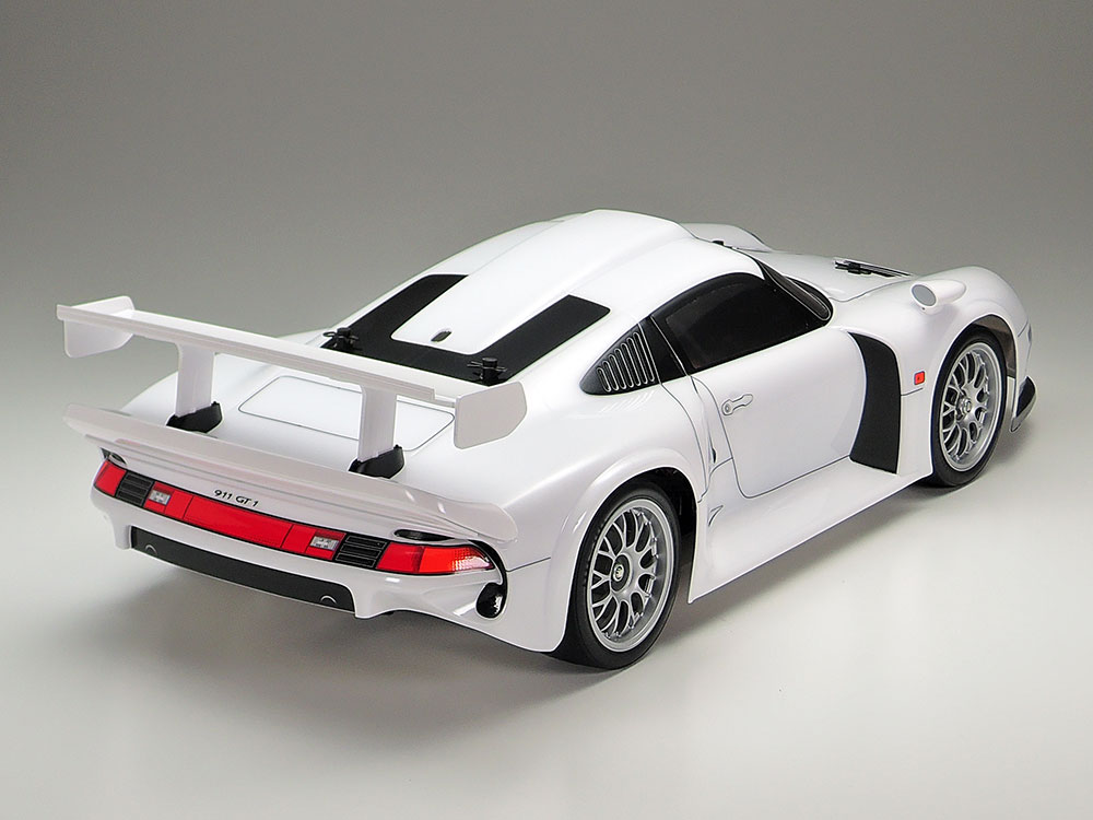 tamiya-47443-2-Porsche-911-GT1-Straßenversion-1996-Supersportwagen