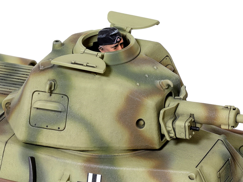 tamiya-35389-4-French-light-tank-H39-PzKpfw38H-735f-mit-zwei-Figuren-Kommandant tamiya-35389-4-French-light-tank-H39-PzKpfw38H-735f-mit-zwei-Figuren-Kommandant