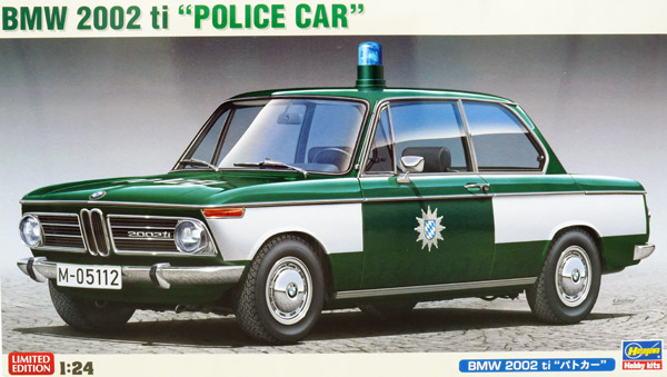 hasegawa-20478-BMW-2002-ti-Police-Car-Polizeiwagen-München-Bayerische-Landespolizei