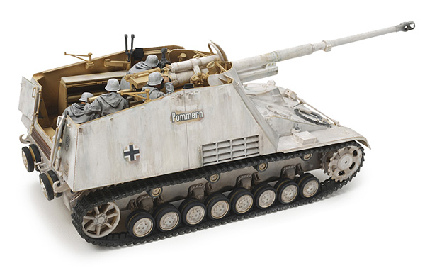 Tamiya Nashorn 8.8cm Pak43/1 a. Geschützwagen III/IV (Sd.Kfz.164) mit 4 Figuren #35335