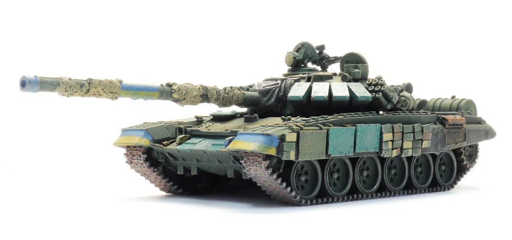 artitec-6870708-1-Ukrainian-Forces-T-72B-obr-1989-Ukrainische-Streitkräfte-Kampfpanzer