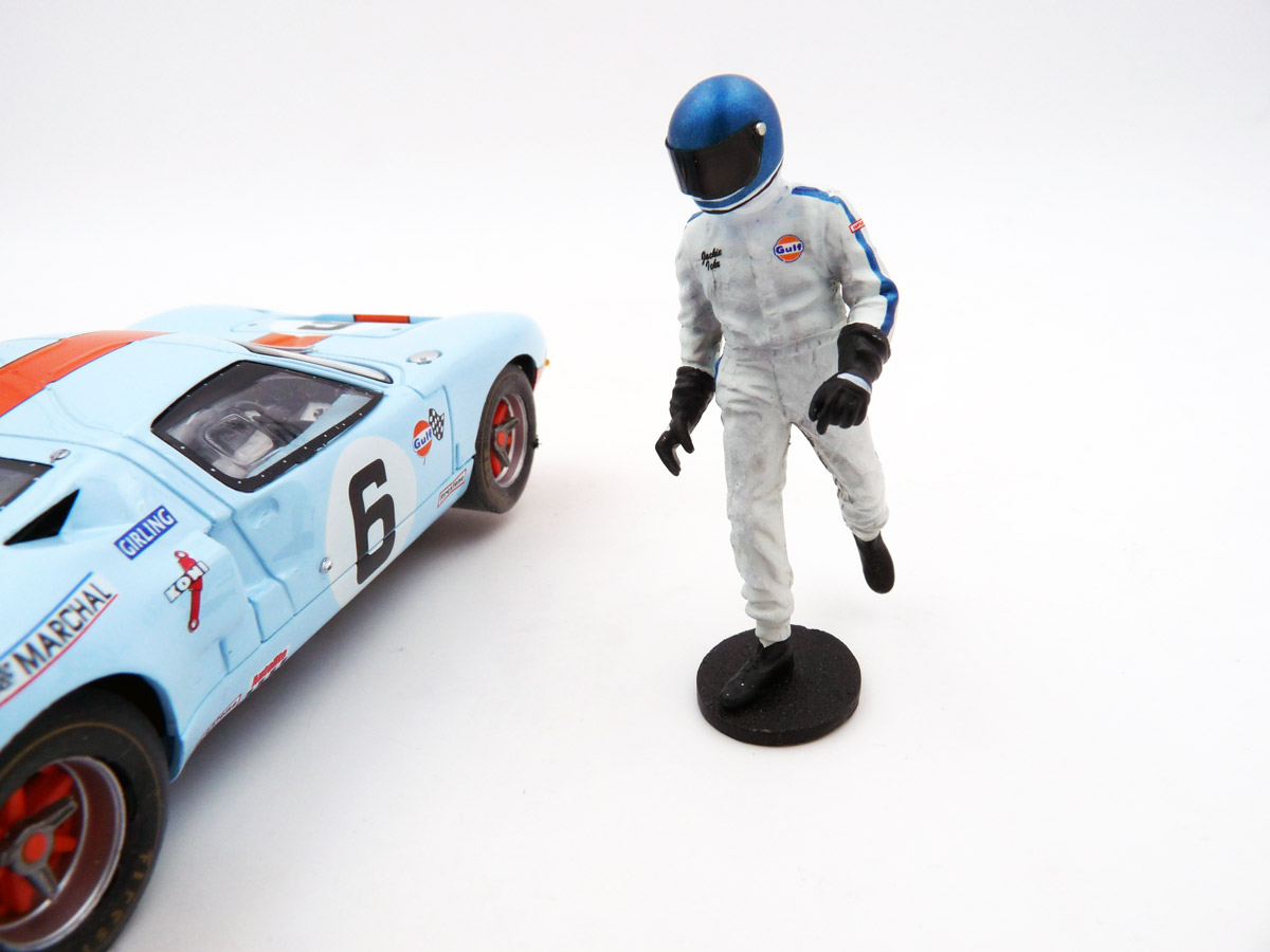 le-mans-miniatures-FLM132069M-1-Jacky-Ickx-Le-Mans-Start-1969-rennend-Figurmodell
