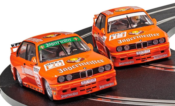 scalextric-C4110A-BMW-M3-Sport-Evo-Jägermeister-Team-Linder-Gardner-Hahne-DTM