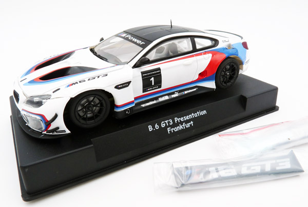 sideways-SWCAR03A-1-BMW-M6-GT3-Frankfurt-Presentation-Version-FIA-GT