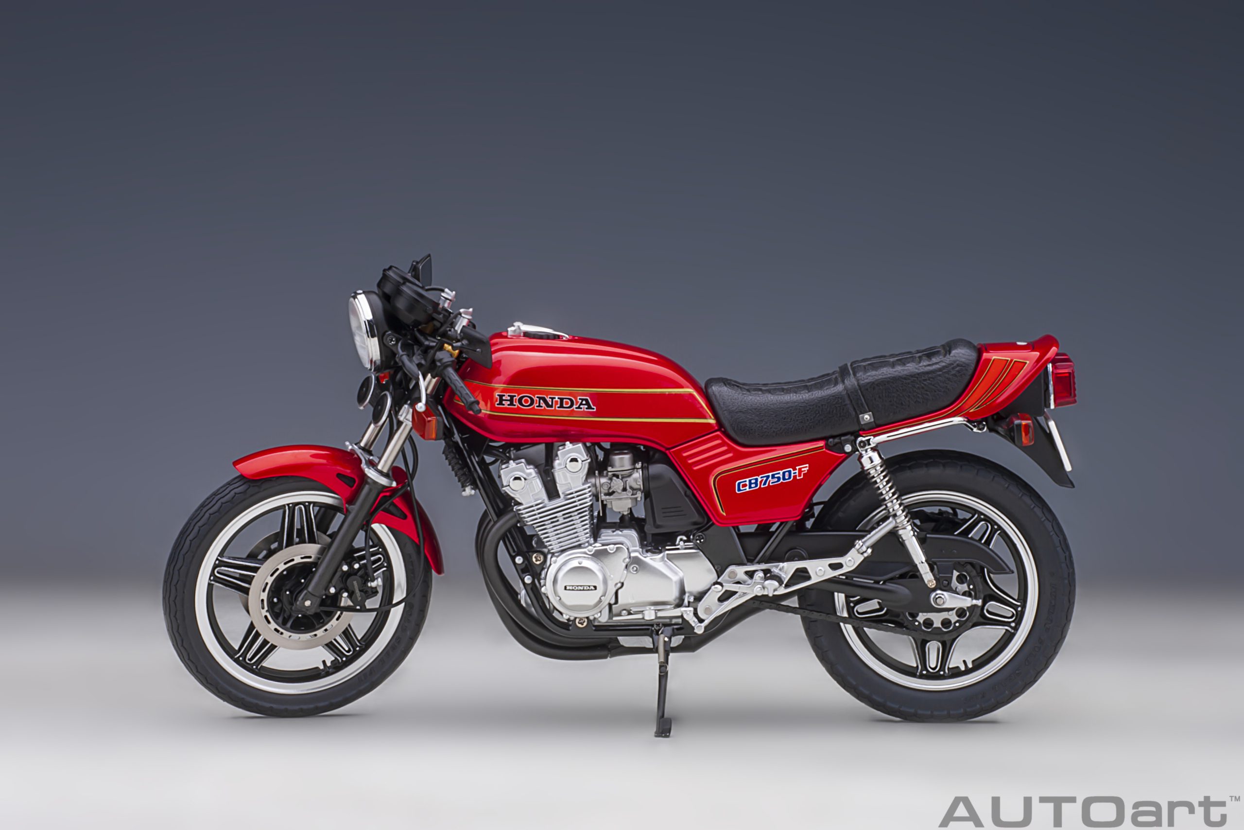 autoart-12561-3-Honda-CB750F-Baribari-Legend-rot-metallic