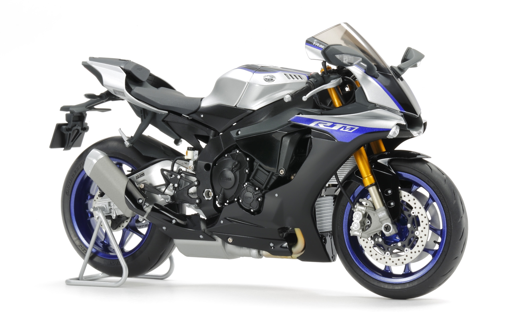 tamiya-14133-2-Yamaha-YZF-R1M