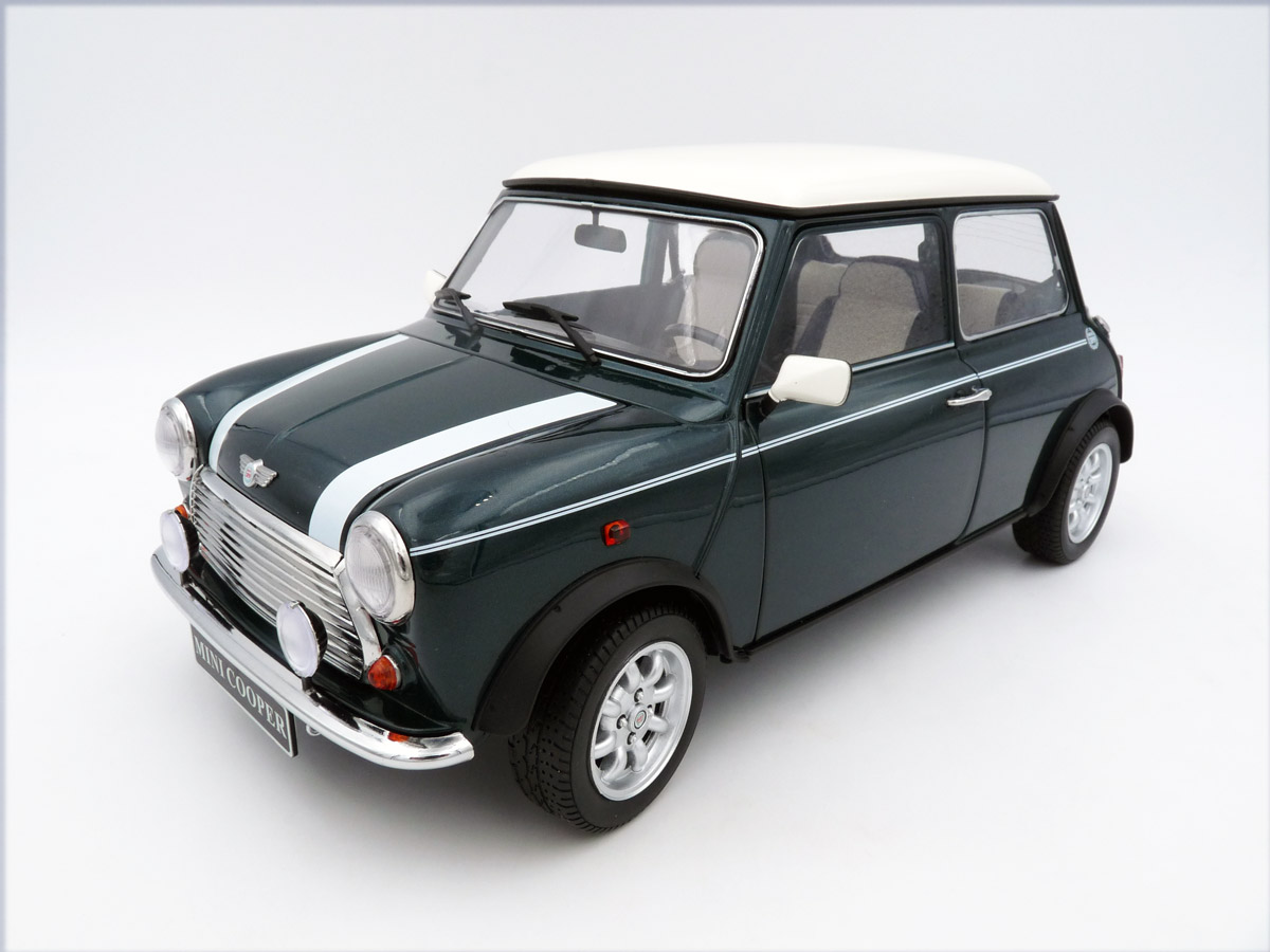 schuco-450671500-1-Rover-Mini-Cooper-1300-MkII-MPi-Einspritzer-Cooper-british-racing-green-weiß-12-Zoll-Minilite-Flip-Front schuco-450671500-1-Rover-Mini-Cooper-1300-MkII-MPi-Einspritzer-Cooper-british-racing-green-weiß-12-Zoll-Minilite-Flip-Front