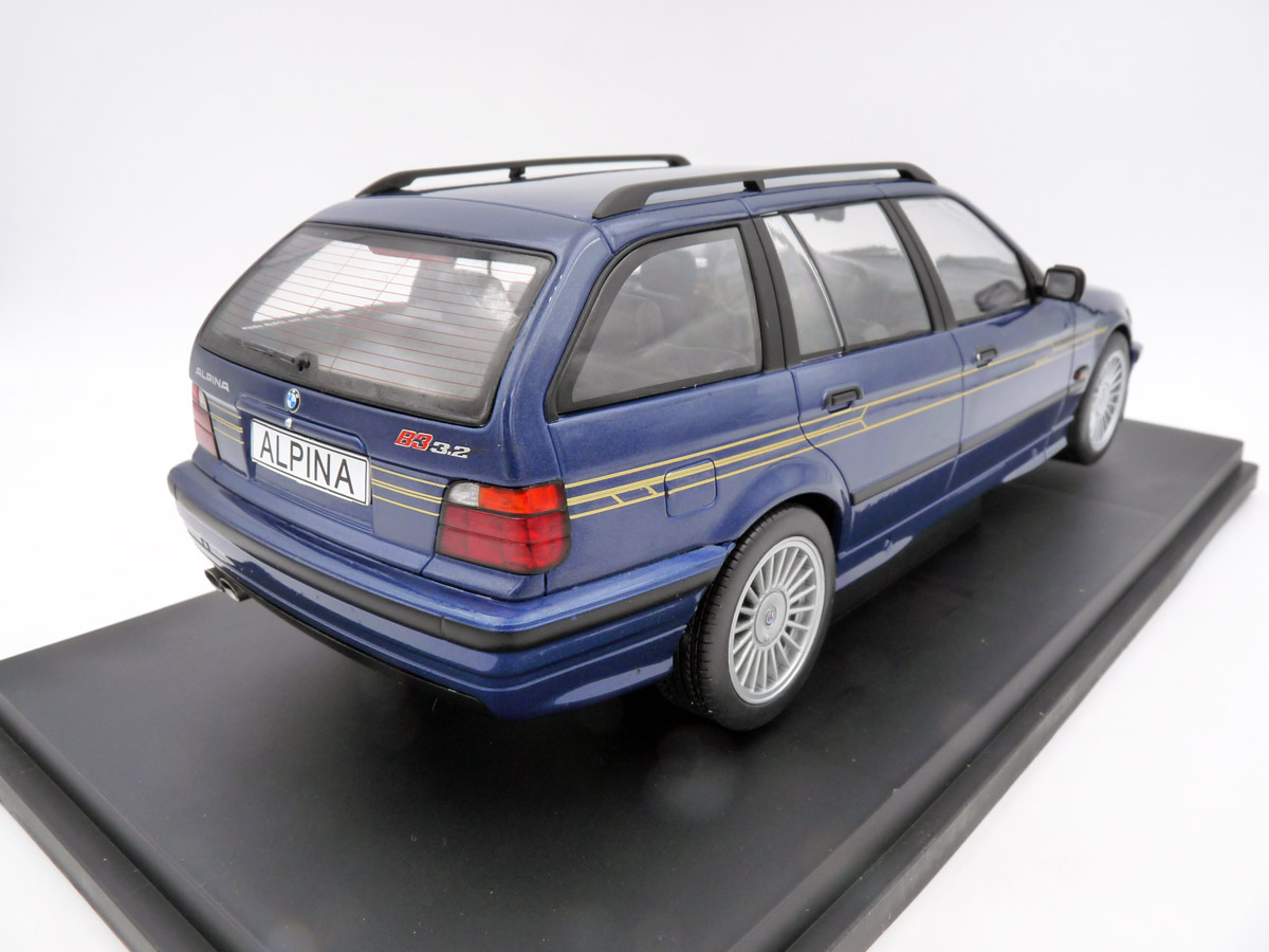 modelcargroup-MCG18227-2-BMW-Alpina-B3-3-2-Touring-alpinablau-metallic-E36-vorne